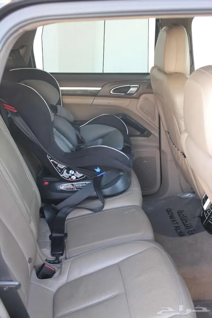 بورش كايين 2011   أسود أنيق وفخم 14