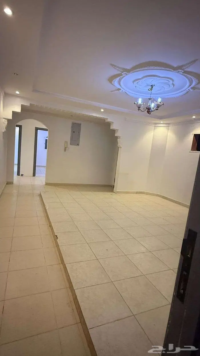 دور ارضي للايجار حي اليرموك الشرقي 2