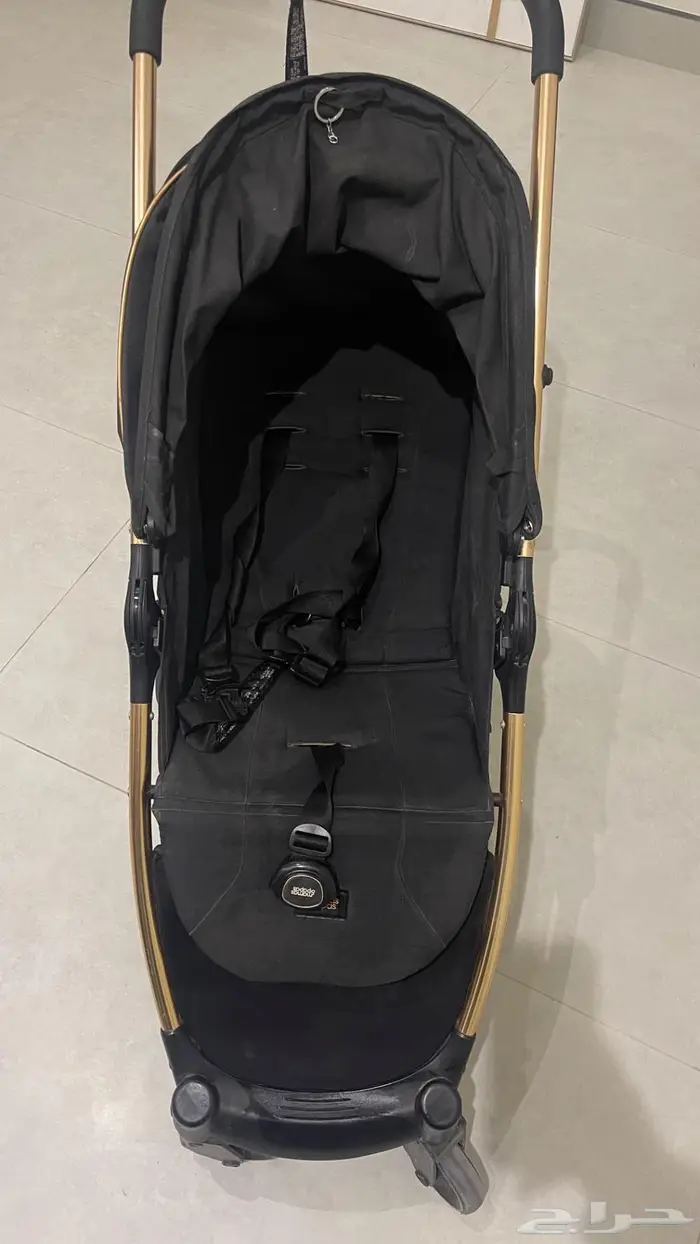 عربة اطفال 1
