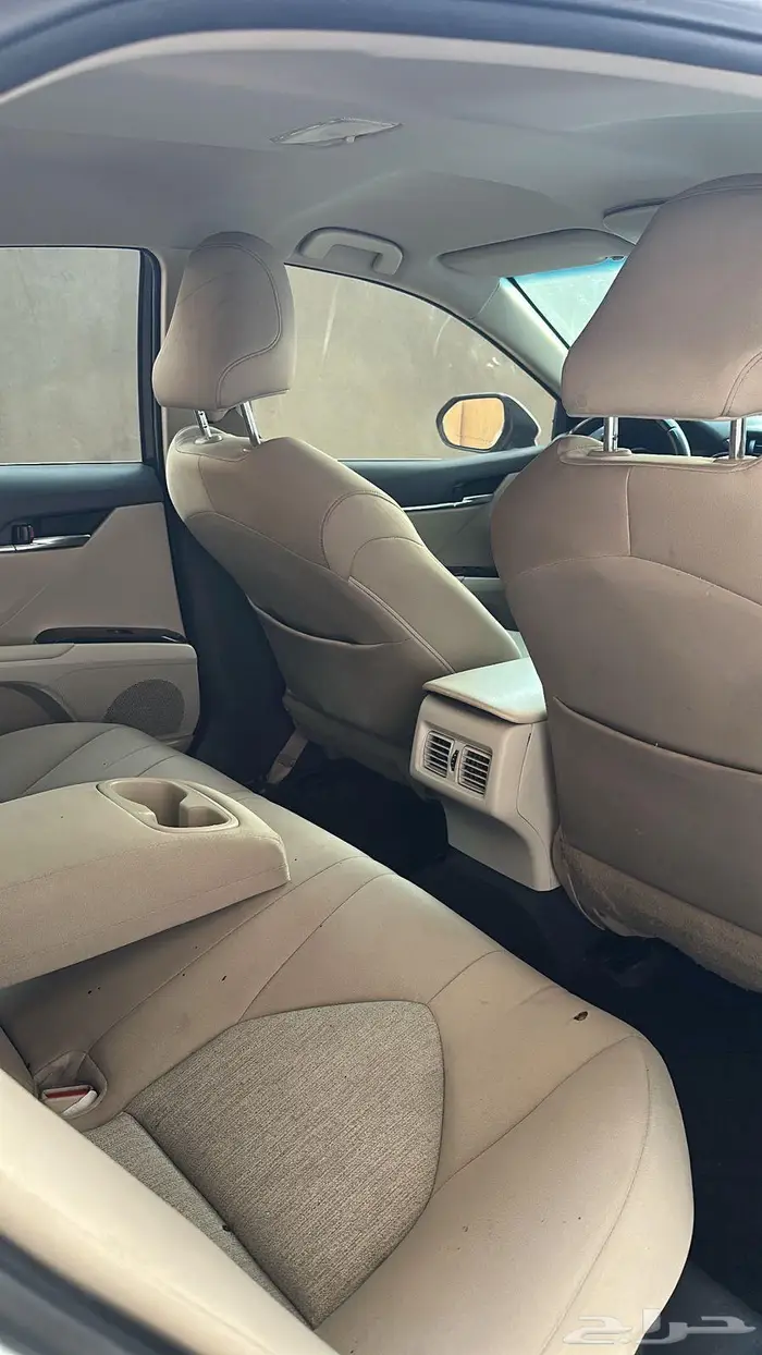 سيارة كامري هايبرد 2020 فئة LE 17