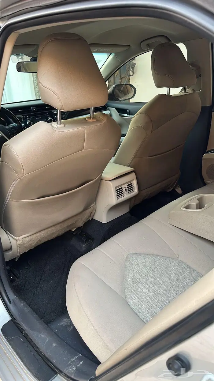 سيارة كامري هايبرد 2020 فئة LE 14