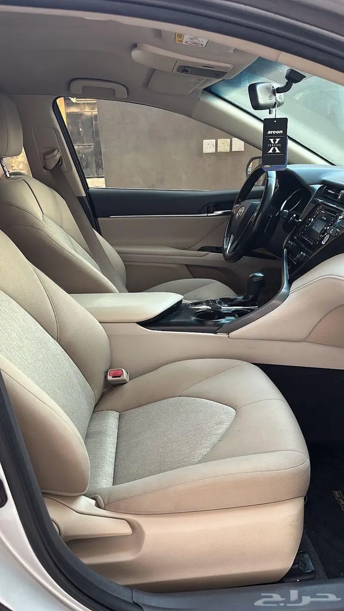 سيارة كامري هايبرد 2020 فئة LE 5