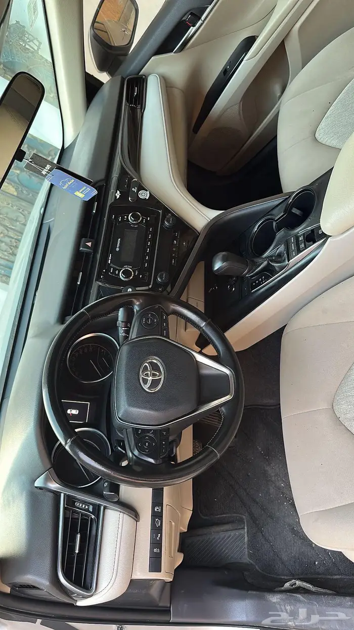 سيارة كامري هايبرد 2020 فئة LE 32