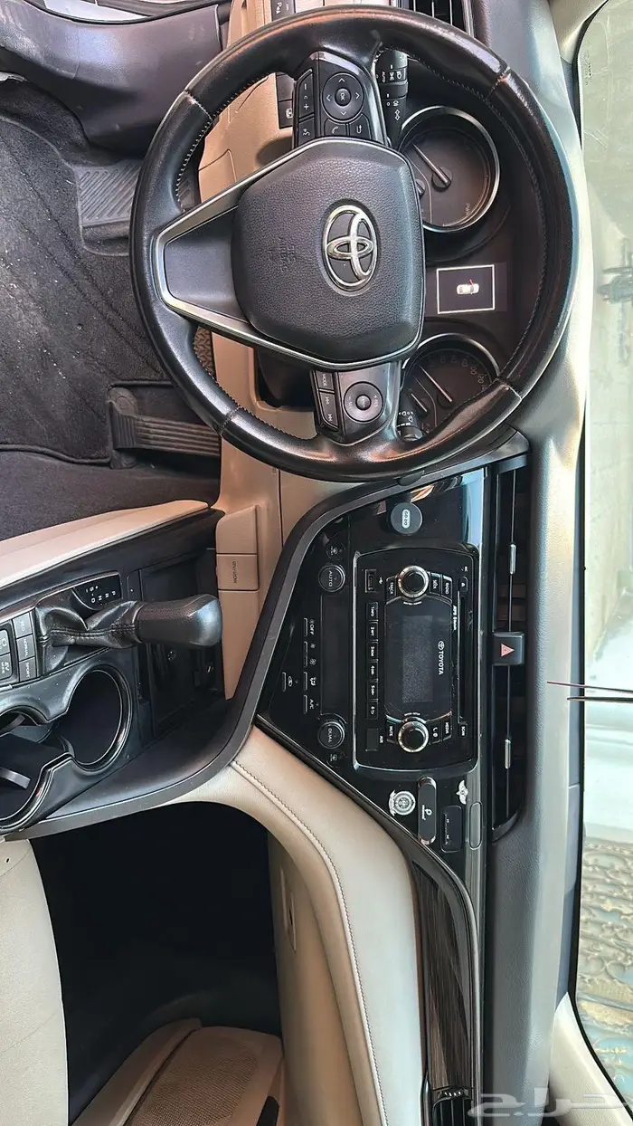 سيارة كامري هايبرد 2020 فئة LE 33