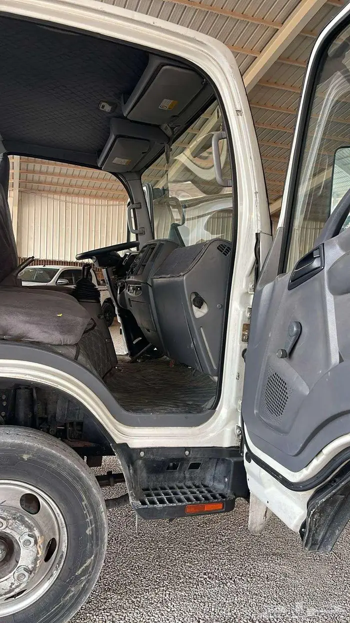 ايسوزو دينا شاص 5 متر تيربو قير عادي 2014 6