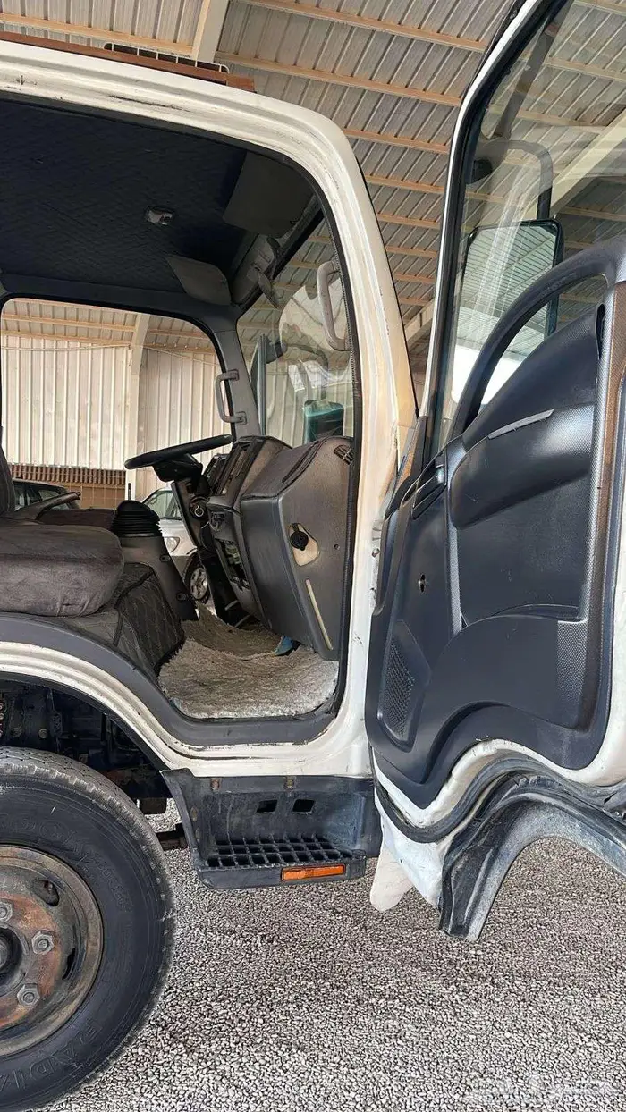 ايسوزو شاص 5 متر تيربو قير عادي 2012 6