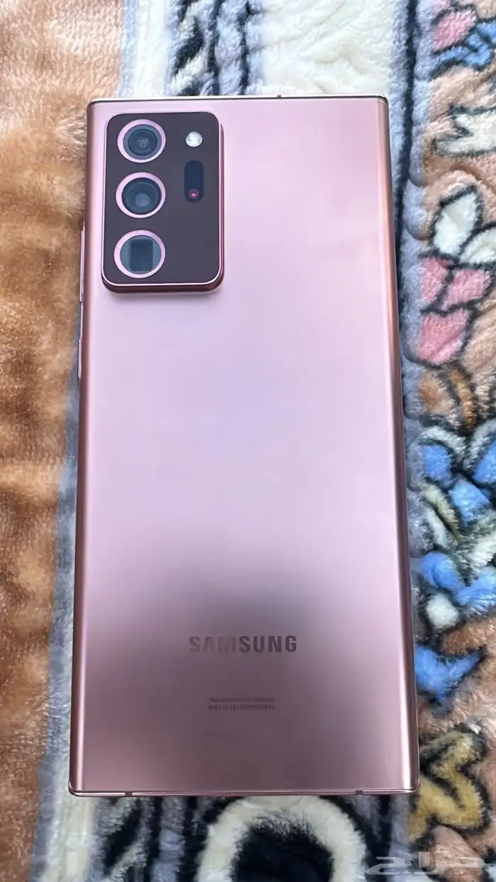 سامسونج نوت 20الترا نضيف واكله فيه نقط صغيره جدا 128 الذاكر 4