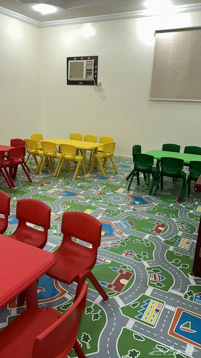 مراجيح جدارية طاولات وكراسي 19