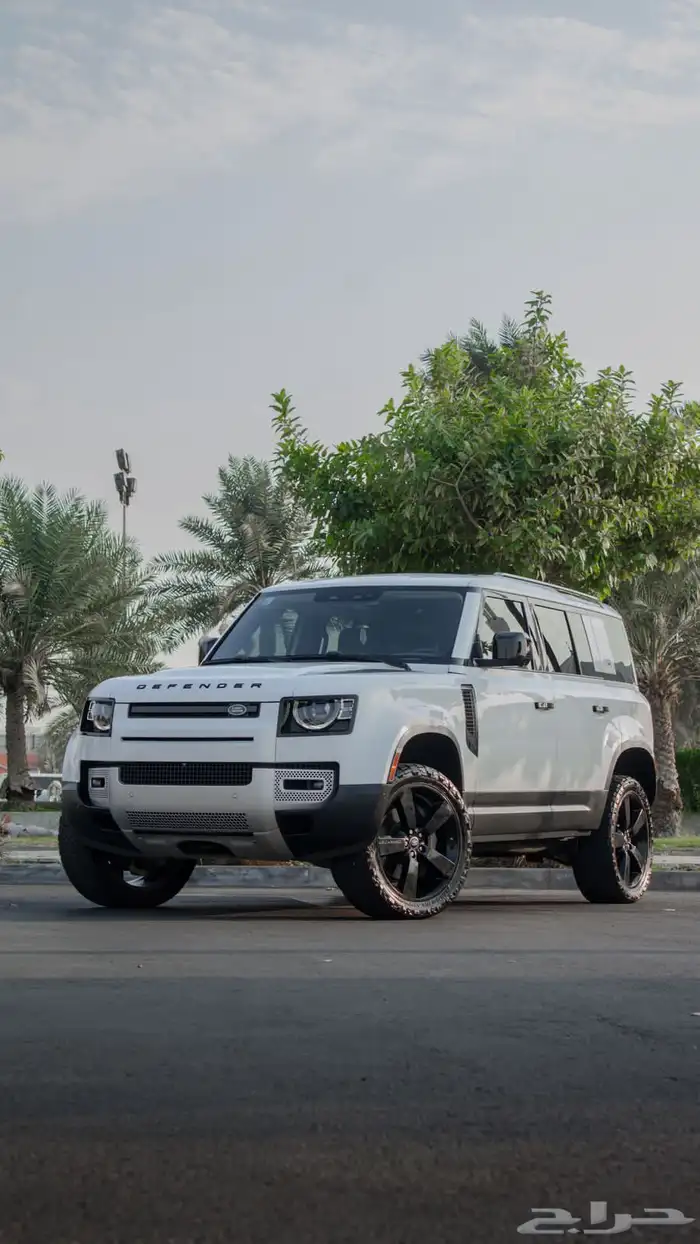 للبيع ديفندر 2020 نظيف وكاله على الشرط 8