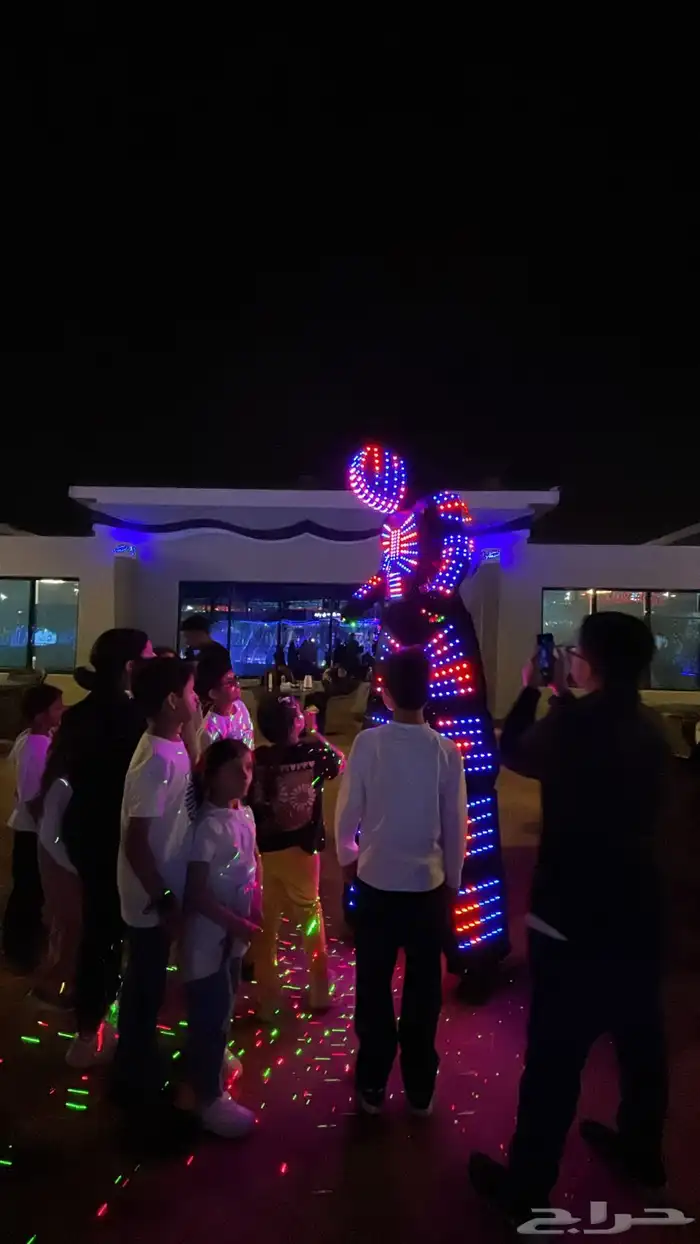 مهرجين و عروض ترفهية متنوعة 7