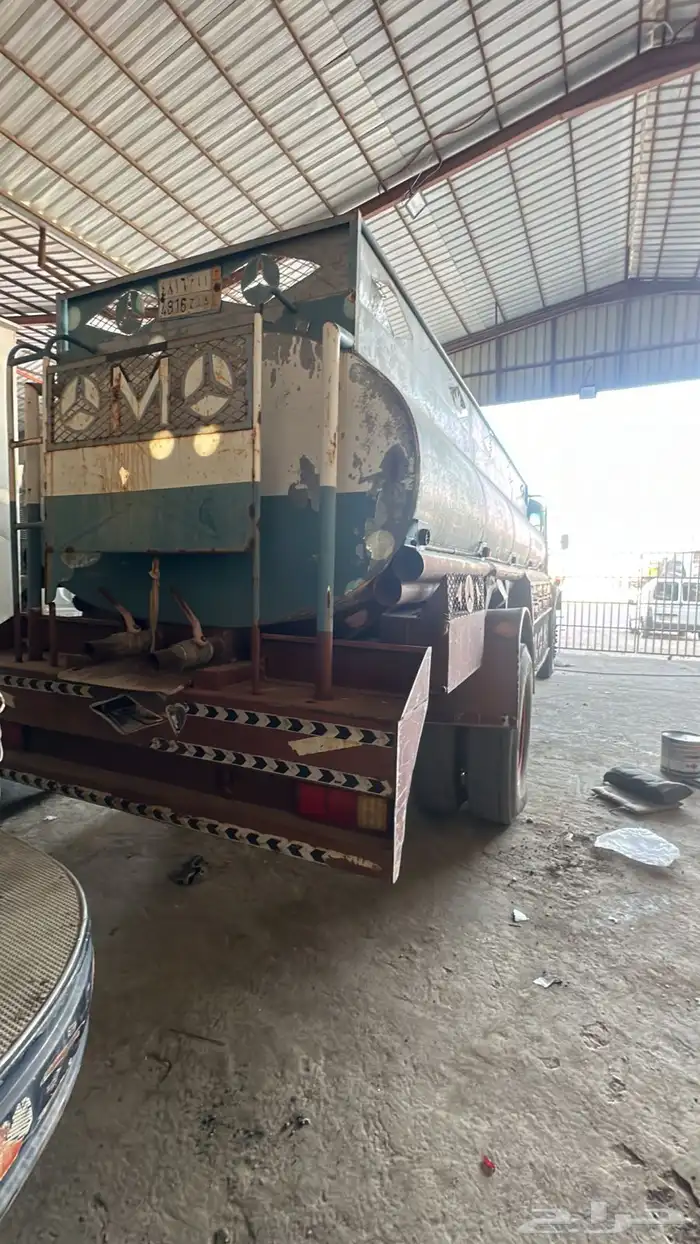 بوز عايدي 1978 عكس 3