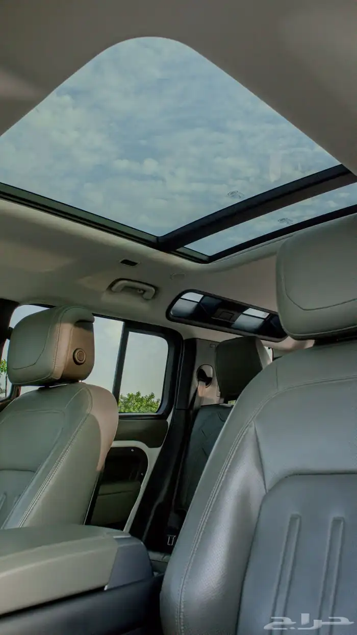 للبيع ديفندر 2020 نظيف وكاله على الشرط 3