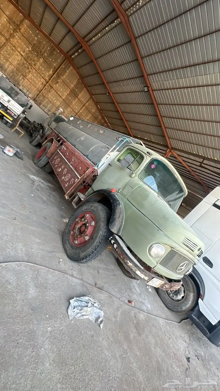 بوز عايدي 1978 عكس 2