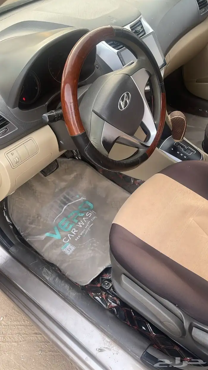 للبيع هونداي اكسنت باقي التفاصيل وتساب 5