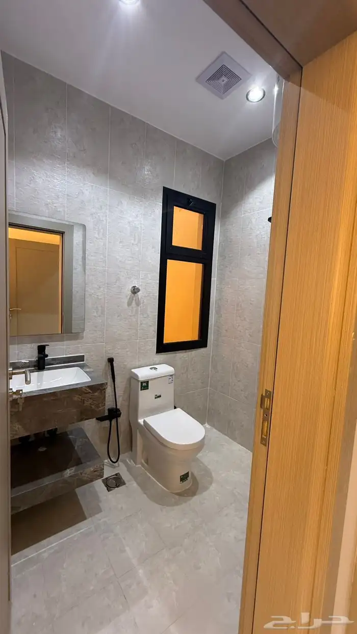 فله روف ارضي حي الريان موقع مميز وتشطيب فخم 5