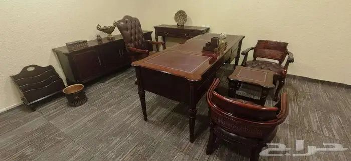 اثاث مكتبي ( مكتب فاخر كلاسيكي انتيكة ) 3