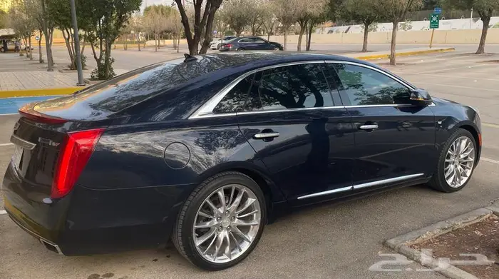 كاديلاك XTS V PLATINUM 2016 4