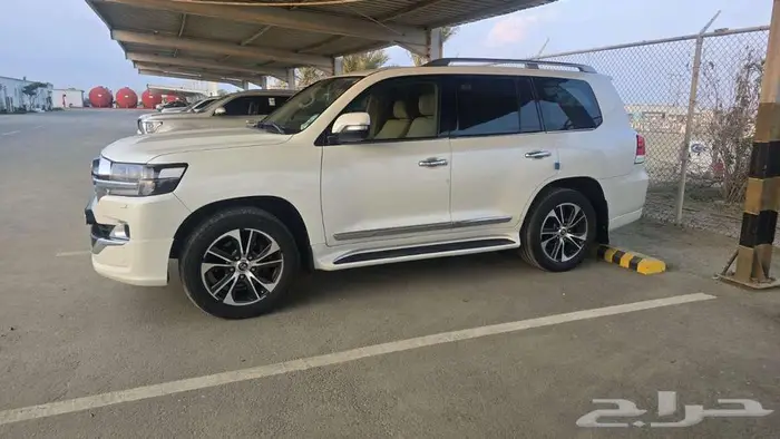 تويوتا لاندكروزر 1