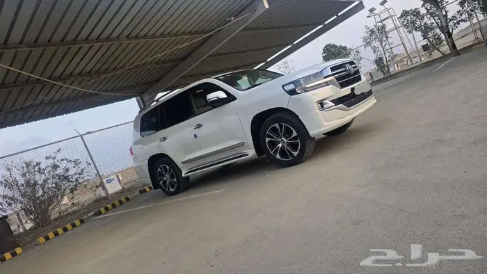 تويوتا لاندكروزر 15