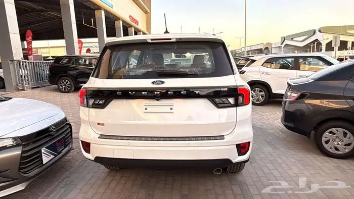فورد ايفرست استاندر 2025 1