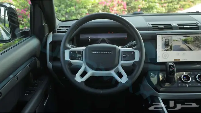2025 Land Rover Defender 110 X-Dynamic SE P400e مع ضمان 9