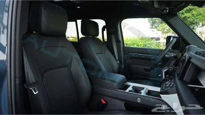 2025 Land Rover Defender 110 X-Dynamic SE P400e مع ضمان 21