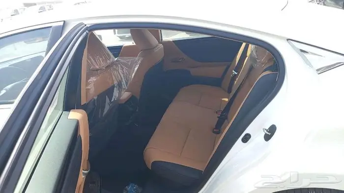 لكزس ES 300 اي اتش ابيض هايبرد 2025 خصم خاص 3