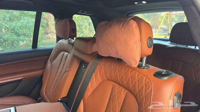 BMW X7 2022 ماشي 48 كلم على الضمان 20