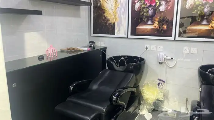 حلاق للتقبيل حي العريجاء مموقع موقع مميز 13