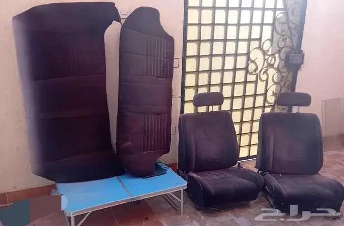 مقاعد كرسيدا للبيع 0