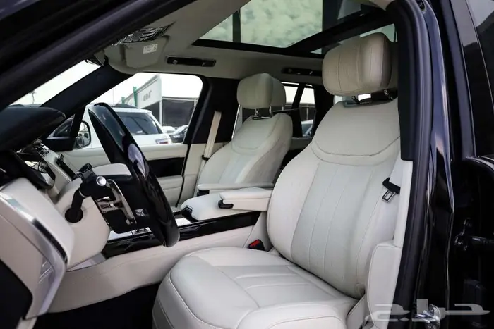 رنج روفر 2025 Autobiography 6