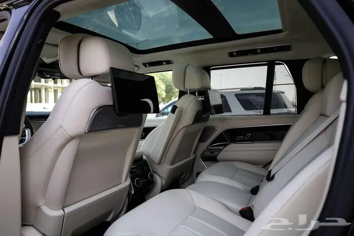 رنج روفر 2025 Autobiography 12