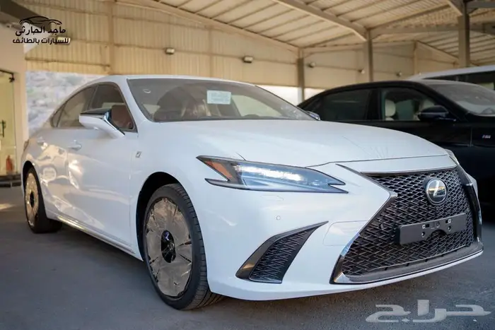 لكزس ES350 فئة F-سبورت 2025 ب 247.300 شامل الضريبة 1