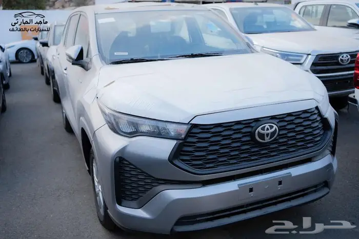 تويوتا إنوفا GL هايبرد 2025 ب 112.700شامل الضريبة 6