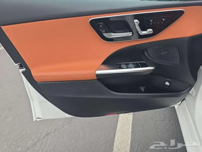 مرسيدس C300 موديل 2025   ممشى 22 الف كيلو فقط للاستيراد 7