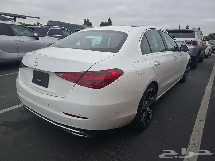 مرسيدس C300 موديل 2025   ممشى 22 الف كيلو فقط للاستيراد 3