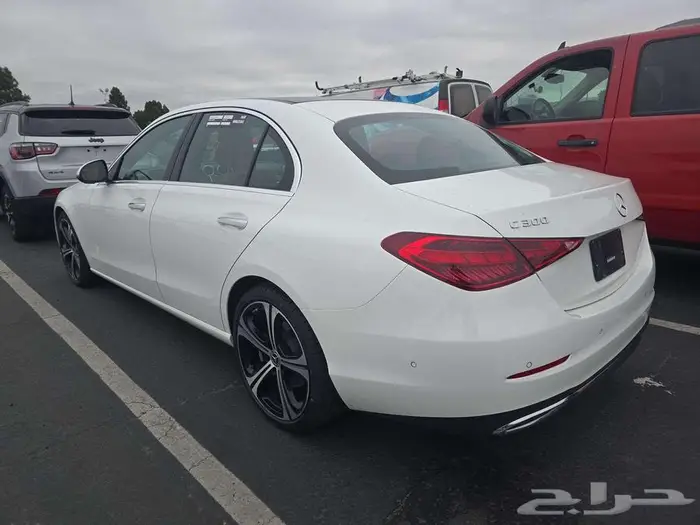 مرسيدس C300 موديل 2025   ممشى 22 الف كيلو فقط للاستيراد 5