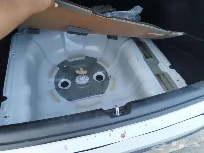 هونداي اكسنت سقف اسود ماشي واحد الف 14