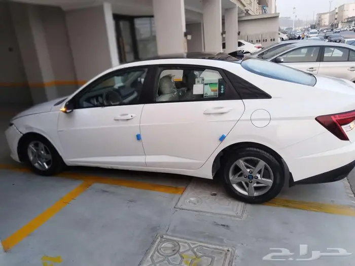 هونداي اكسنت سقف اسود ماشي واحد الف 9