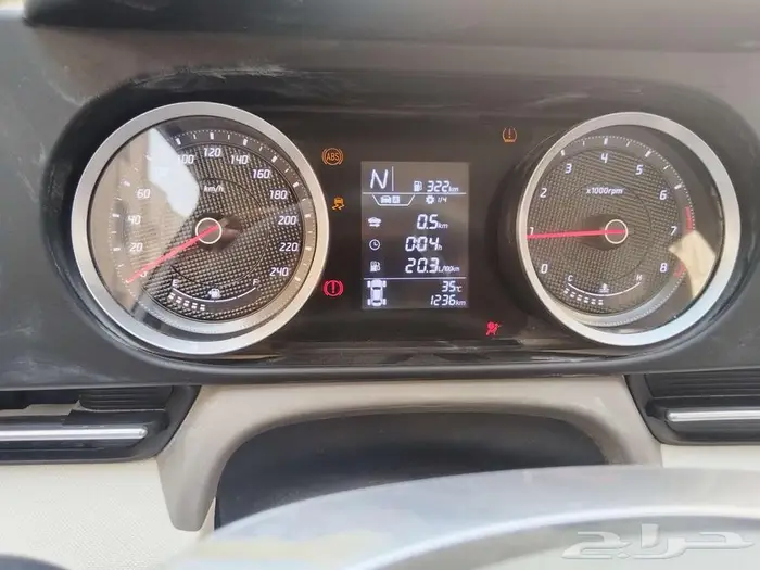 هونداي اكسنت سقف اسود ماشي واحد الف 21