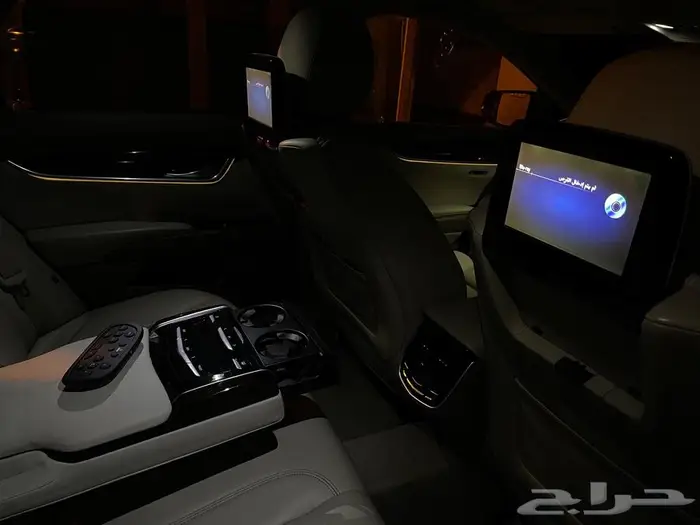 كاديلاك XTS V PLATINUM 2016 12