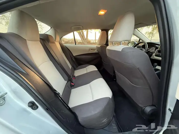 كورولا 2020 العداد 220 اربع سلندر بحاله ممتازه 4