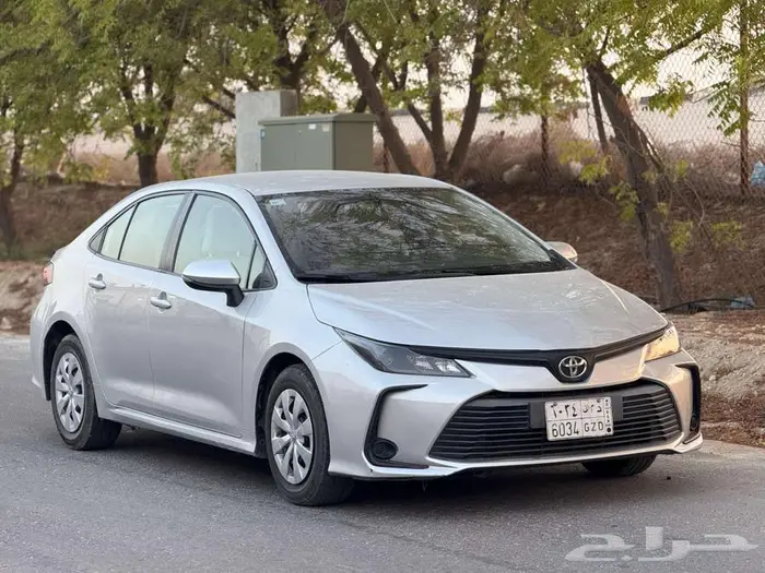 كورولا 2020 العداد 220 اربع سلندر بحاله ممتازه 3