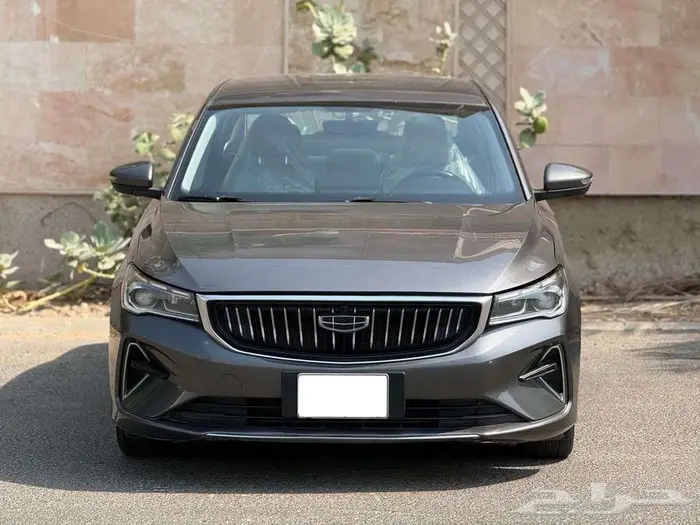 جيلي ام جراند نص فل موديل 2024 ممشي 67 الف كيلو عرض خاص 3