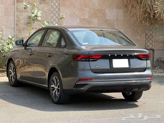 جيلي ام جراند نص فل موديل 2024 ممشي 67 الف كيلو عرض خاص 2