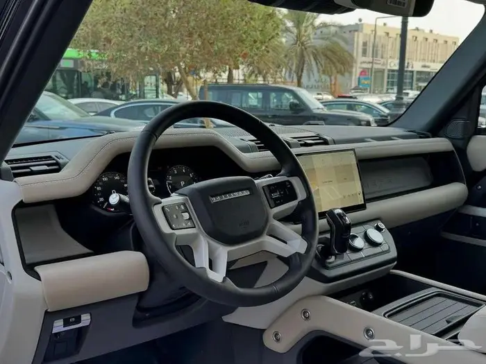 لاند روفر ديفيندر SE 90 - 2024 9