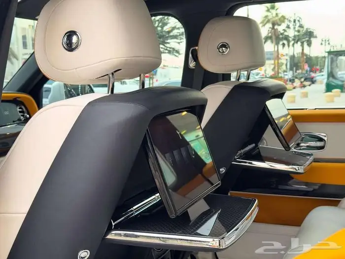 رولز رويس كولينان بلاك بادج 2025 مستخدم 10