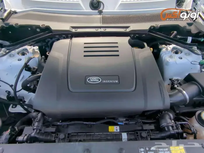 2025 لاند روفر ديفندر S 7
