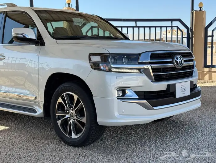 لاندكروزر جي اكس ار 2020 سعودي GXR 5