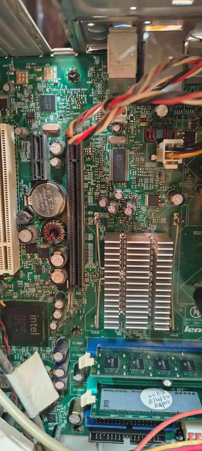 كمبيوتر مكتبي بدون هارد ديسك 1